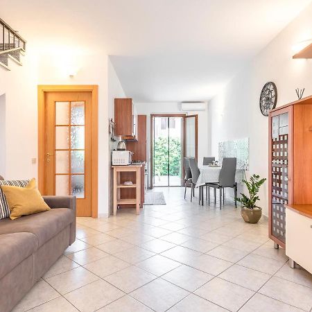 A Casa Di Luca Villa Pula Buitenkant foto