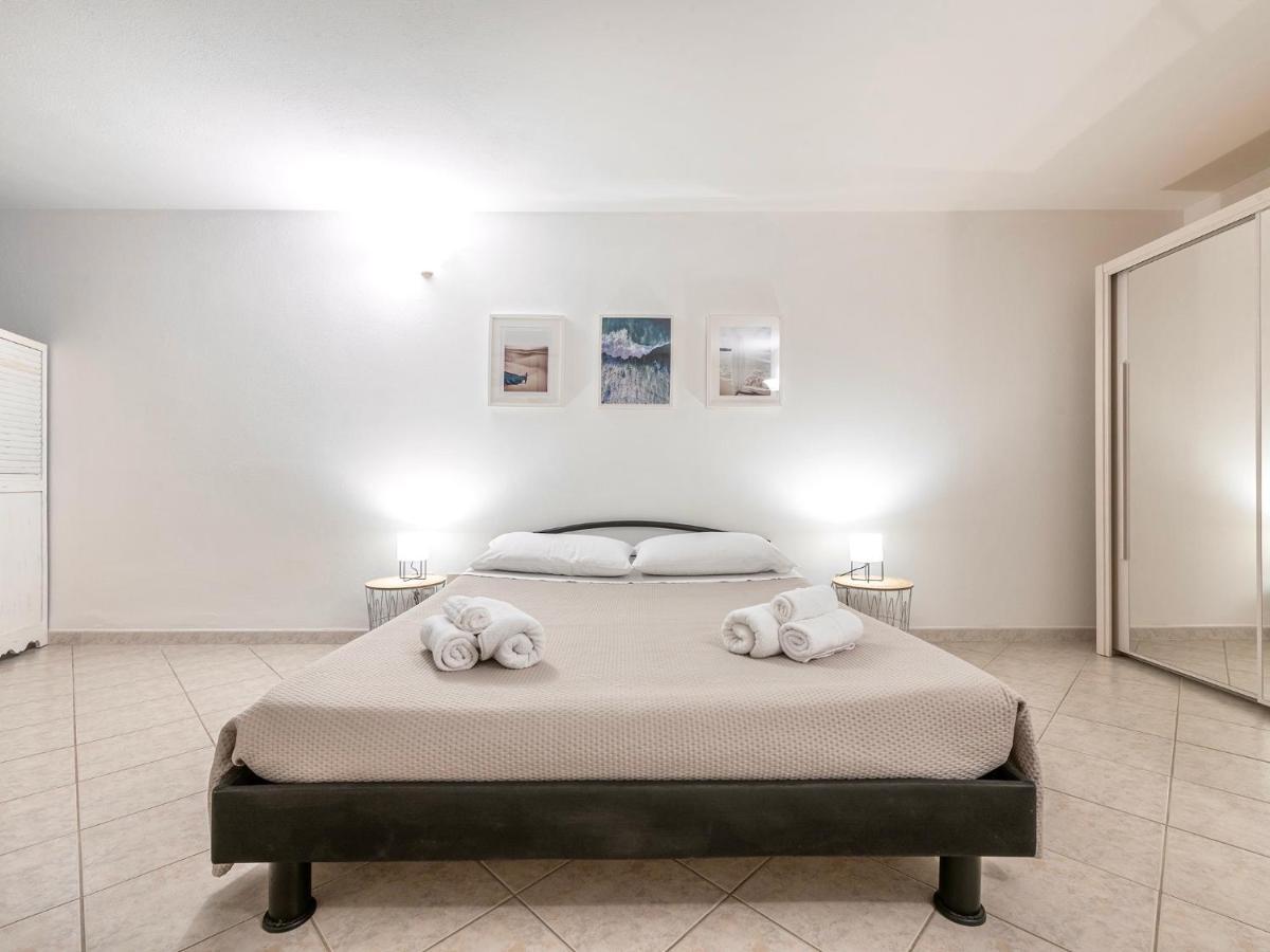 A Casa Di Luca Villa Pula Buitenkant foto